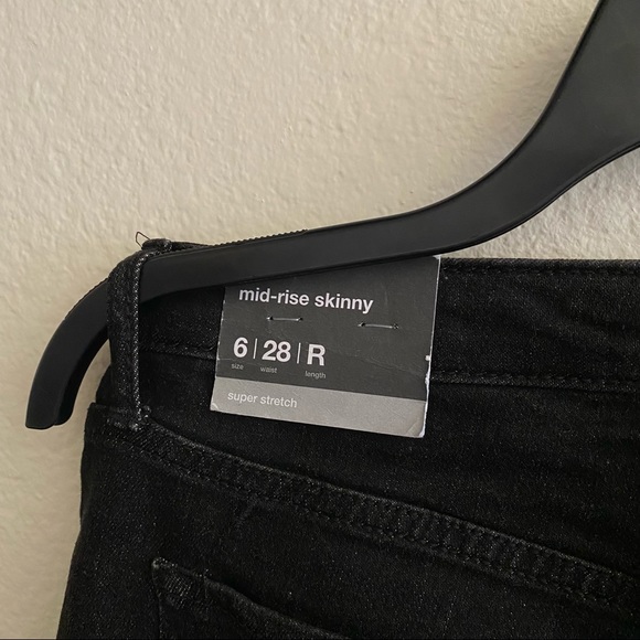 NWT Mossimo sz:6 Black Embroidered Mid-Rise Skinny - Picture 9 of 9